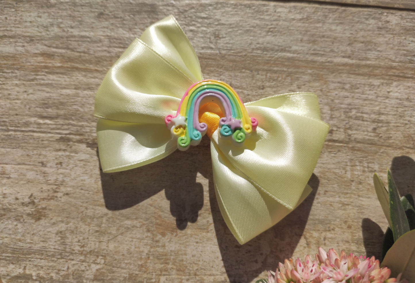 Triple Bowtie Bow