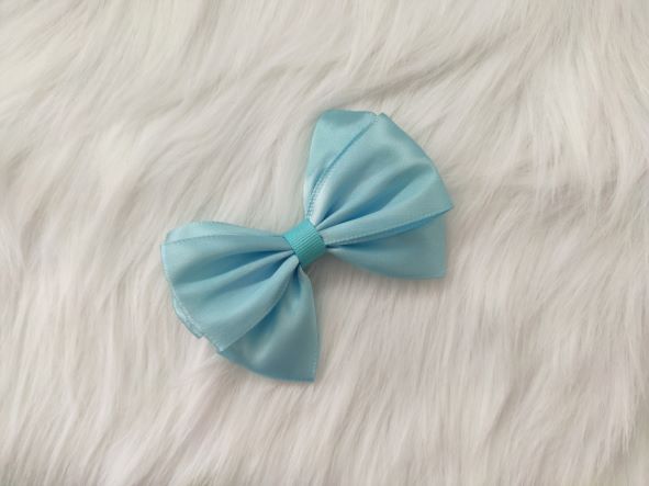 Triple Bowtie Bow