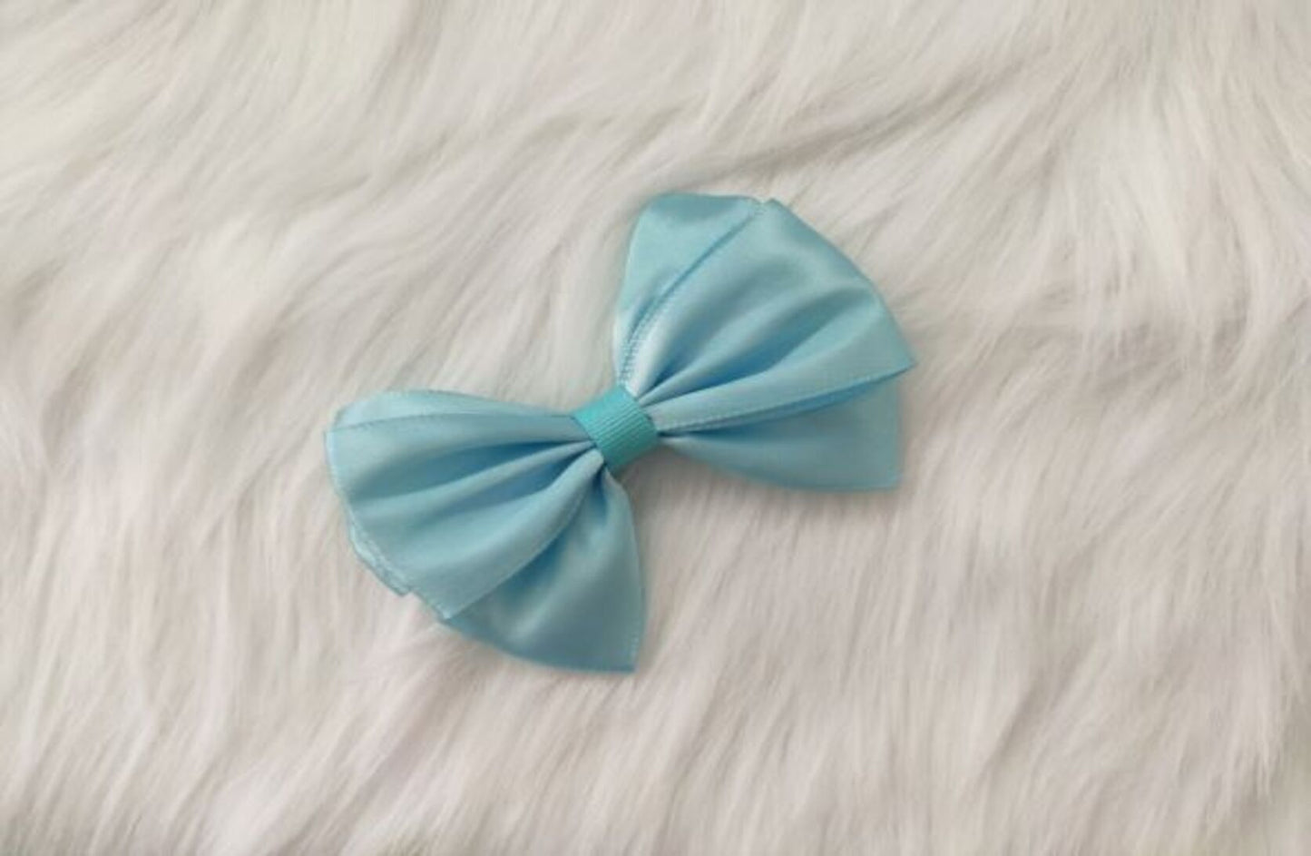 Triple Bowtie Bow