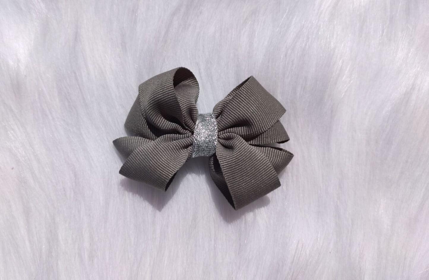 Clover Bow