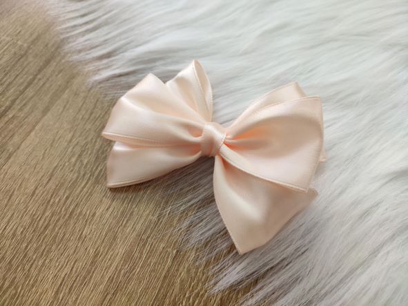 Triple Bowtie Bow