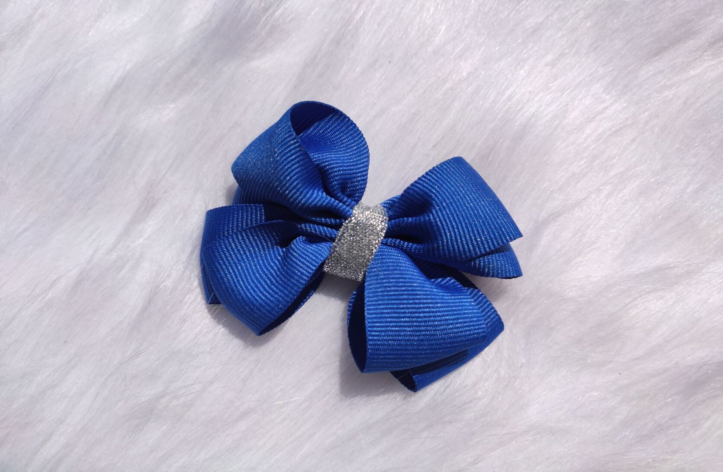 Clover Bow